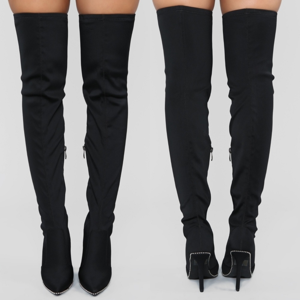Heeled Boots Studded - Black